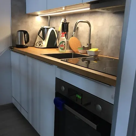 Apartment Fully Equipped Modern With Briliant Ocean View - *